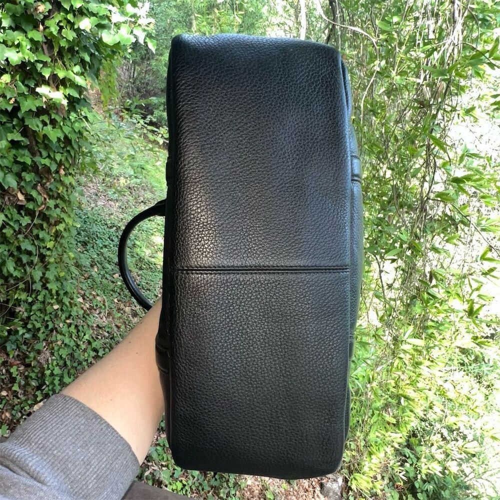 COACH Black Leather Shoulder Bag w Gold Hardware & Detachable Strap AUTHENTIC - Picture 5 of 10